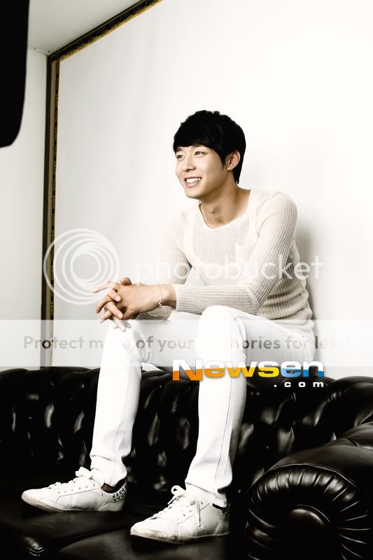 FOTOS "Yoochun para la prensa" (04/06/2012) parte 2 592214958