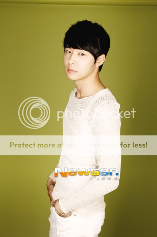 FOTOS "Yoochun para la prensa" (04/06/2012) parte 2 592215177