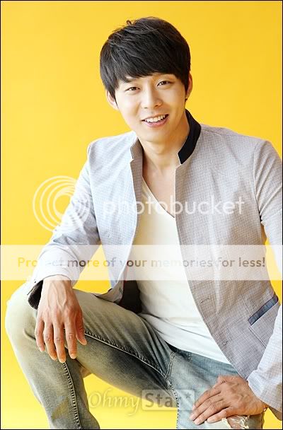 FOTOS "Yoochun para la prensa" (04/06/2012) parte 2 592215884