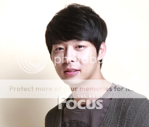 FOTOS "Yoochun para la prensa" (04/06/2012) parte 2 592220393