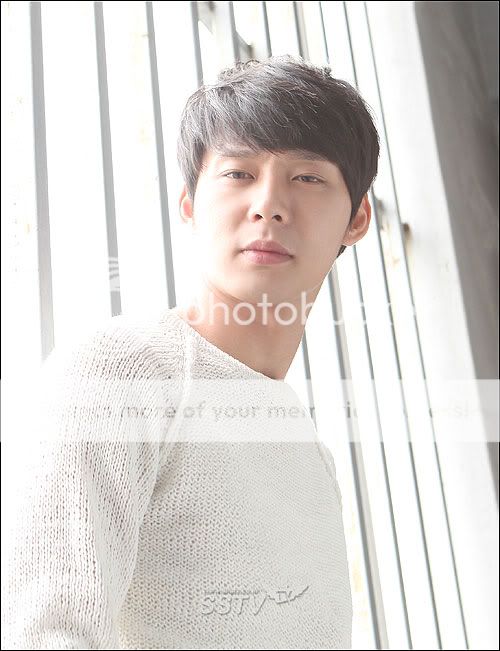 FOTOS "Yoochun para la prensa" (04/06/2012) parte 2 592252927