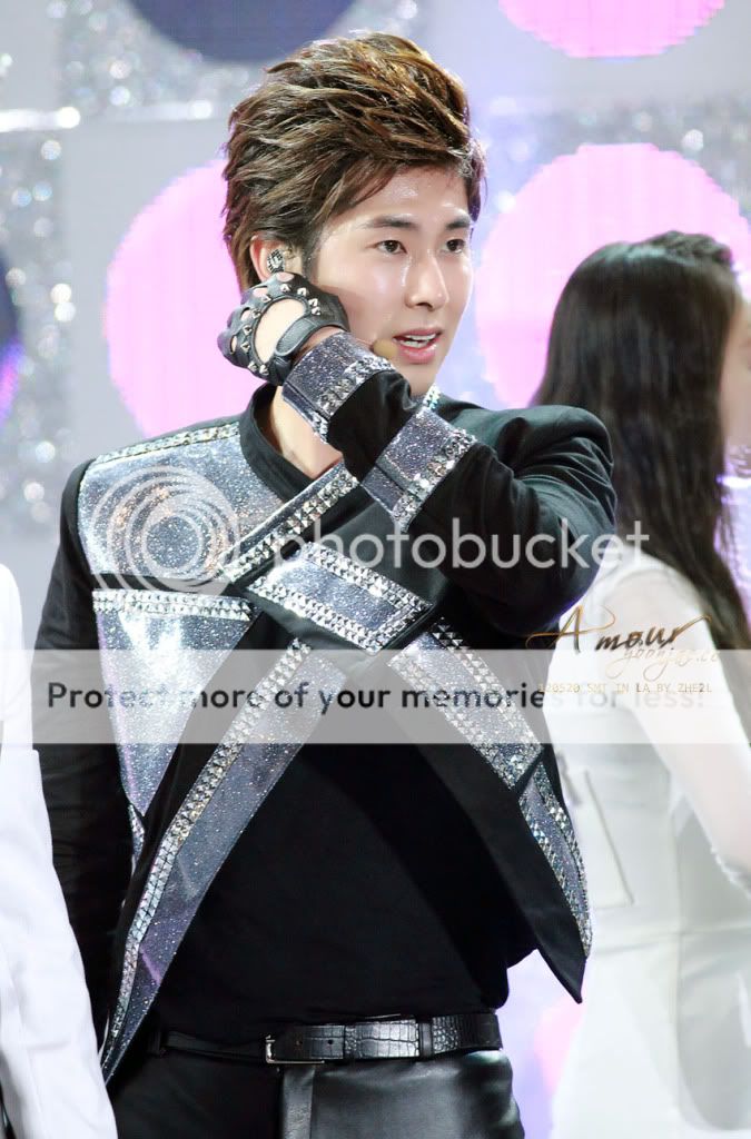 FOTOS "MBC Korean Music Wave in Google" - TVXQ (21/05/2012) parte 2 5d6034a85edf8db1fcb02ed90923dd54574e74f4