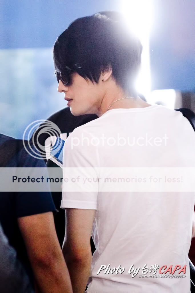 FOTOS "Aeropuerto Taoyuan" en Taiwan - Jaejoong (24/05/2012)  H