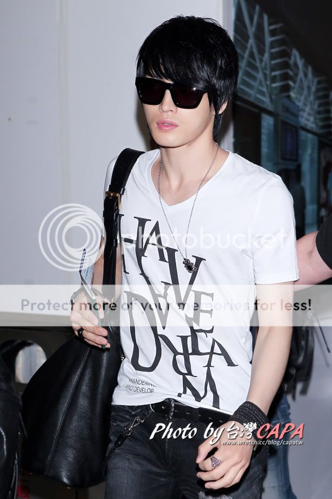 FOTOS "Aeropuerto Taoyuan" en Taiwan - Jaejoong (24/05/2012)  O