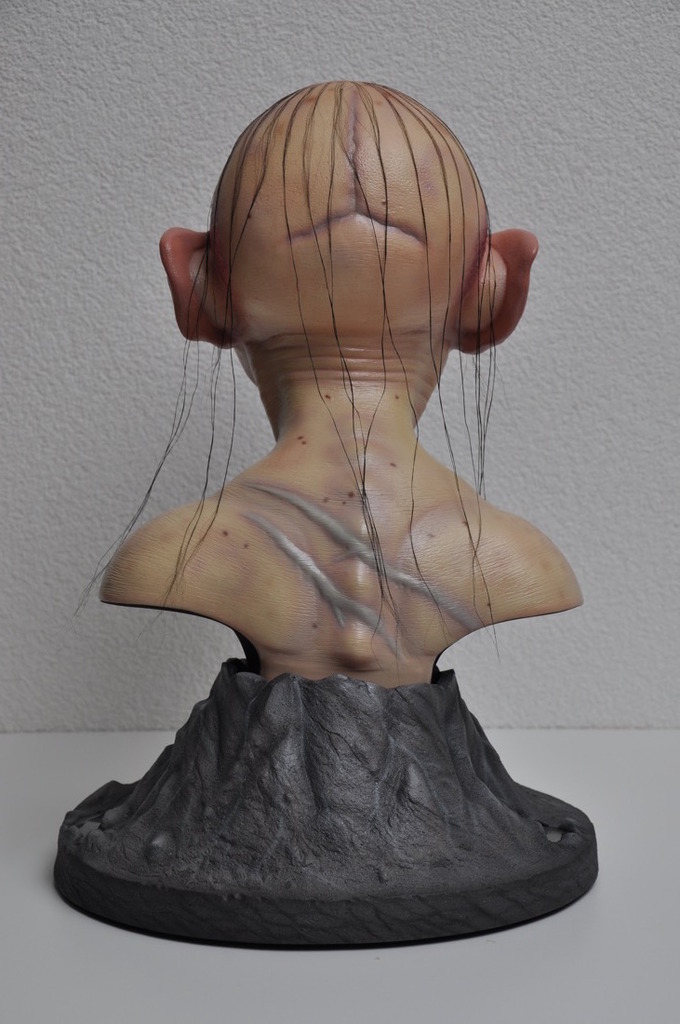 Gollum life size bust DSC_1103_zpsb3qkwmm4