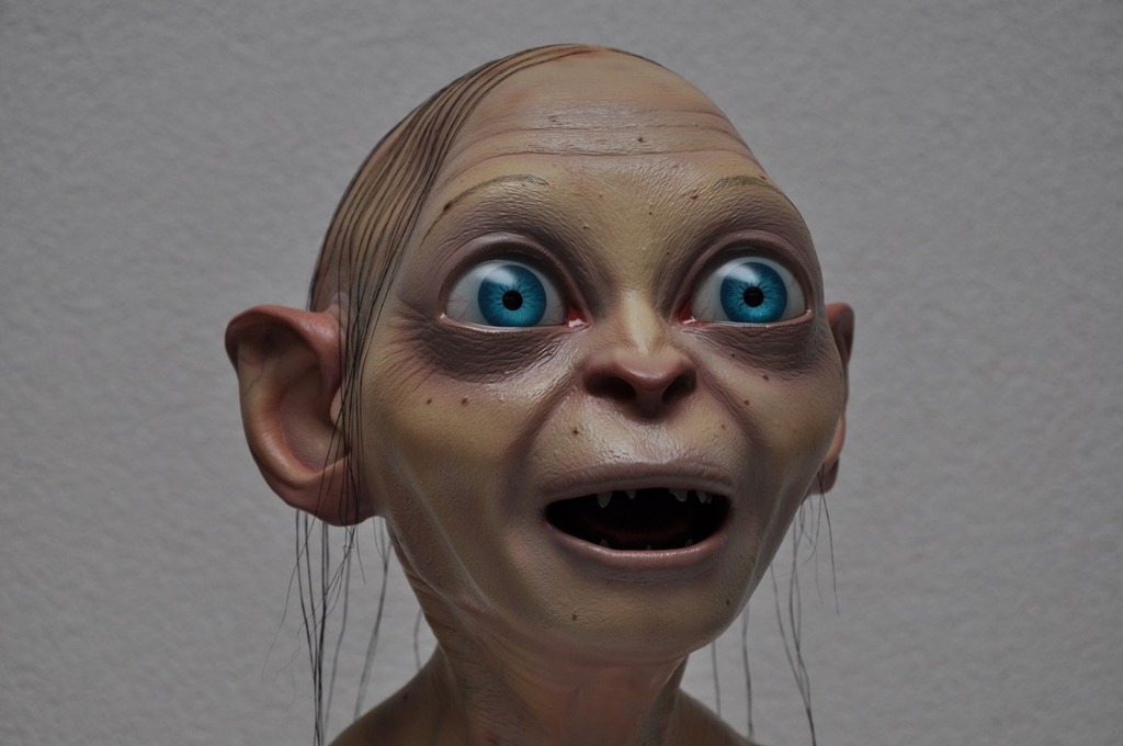 Gollum life size bust DSC_1111_zpsks0dyfsj