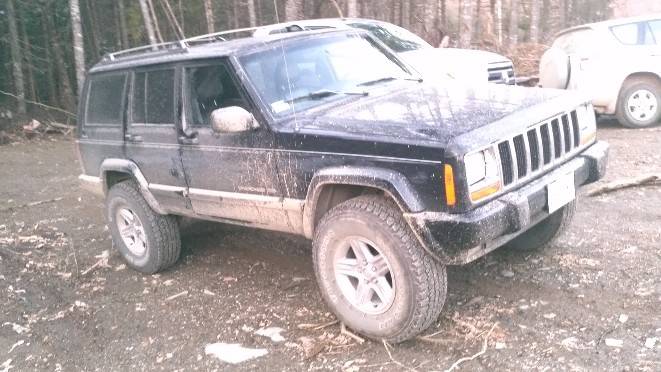 From Waltham... NorthShoreJeepsPic2_zpse65c9a55