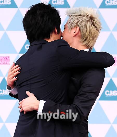 FOTOS "JYJ Membership Week" - JaeSu en Conferencia de Prensa (28/06/2012) parte 3 201206281531561117_1