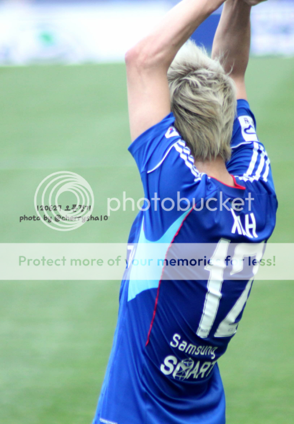 FOTOS "FC Men" - Junsu (27/06/2012) parte 2 606572063