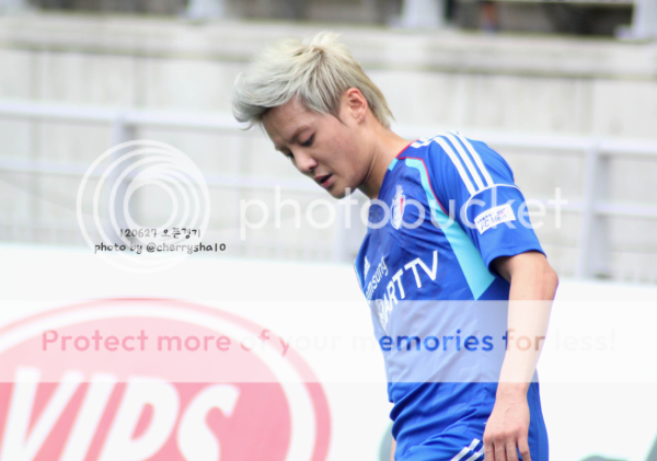 FOTOS "FC Men" - Junsu (27/06/2012) parte 2 606593763