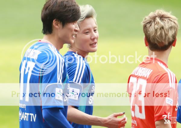 FOTOS "FC Men" - Junsu (27/06/2012) parte 2 606820508