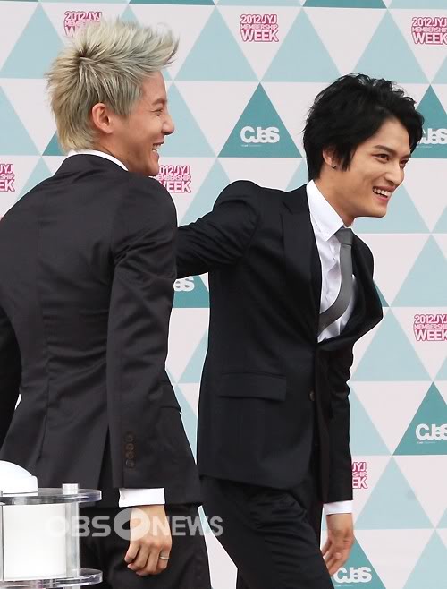 FOTOS "JYJ Membership Week" - JaeSu en Conferencia de Prensa (28/06/2012) 642147_46392_95