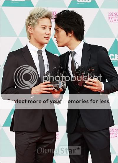 FOTOS "JYJ Membership Week" - JaeSu en Conferencia de Prensa (28/06/2012) parte 3 IE001457901_STD