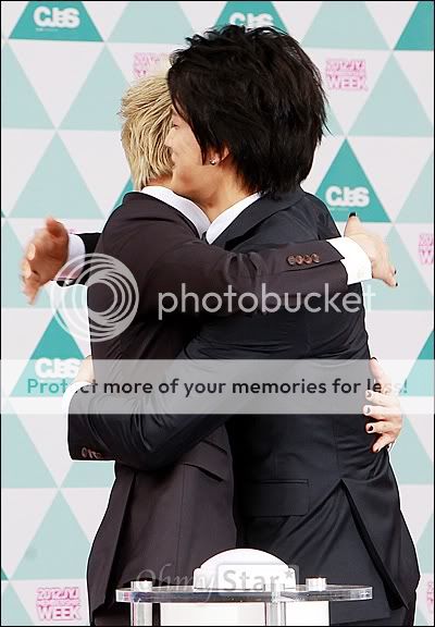 FOTOS "JYJ Membership Week" - JaeSu en Conferencia de Prensa (28/06/2012) parte 3 IE001457905_STD