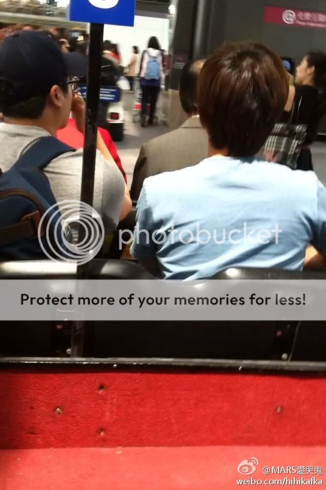 FOTOS "Aeropuerto de Hong Kong" - TVXQ (24/06/2012) Hk1