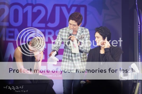 FOTOS "JYJ Membership Week" - Fanmeeting con Fans coreanas (01/07/2012) parte 4 Kfm10