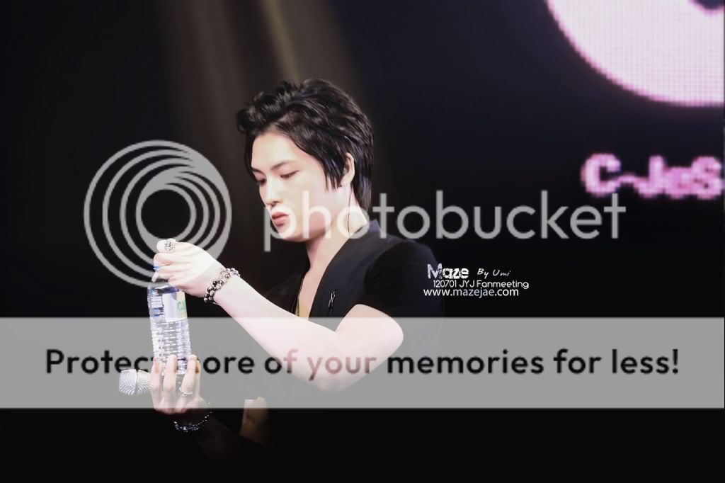 FOTOS "JYJ Membership Week" - Fanmeeting con Fans coreanas (01/07/2012) parte 4 Maze7