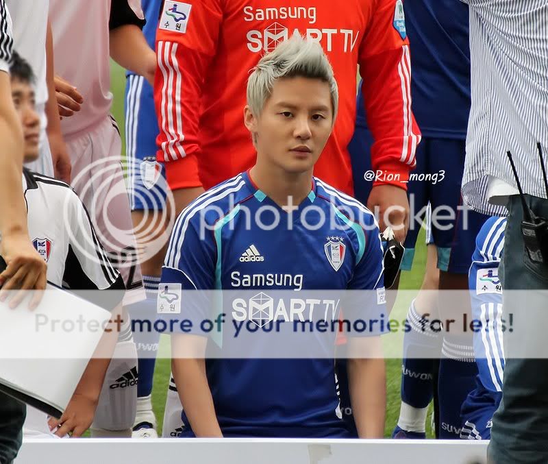 FOTOS "FC Men" - Junsu (27/06/2012) parte 2 R1-2