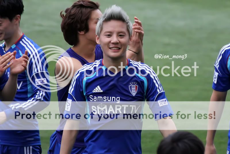 FOTOS "FC Men" - Junsu (27/06/2012) parte 2 R3-2