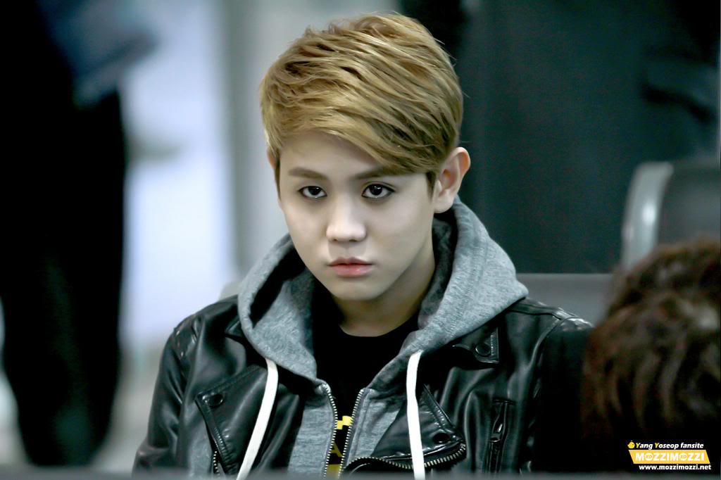 [PICS] [02.12.12] Yoseob @ Gimpo Airport  121202EAB3B5ED95AD6