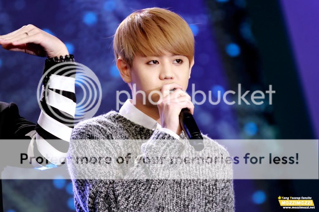 [PICS][03.12.12] Yoseob @ 2012 Korea K-League Awards 121203EC9A94EC84AD5