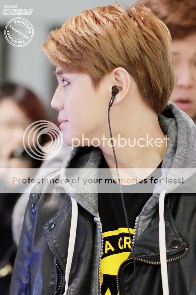 [PICS] [02.12.12] Yoseob @ Gimpo Airport  310_EC82ACEBB3B8__EC82ACEBB3B8_zpsee3e75ce