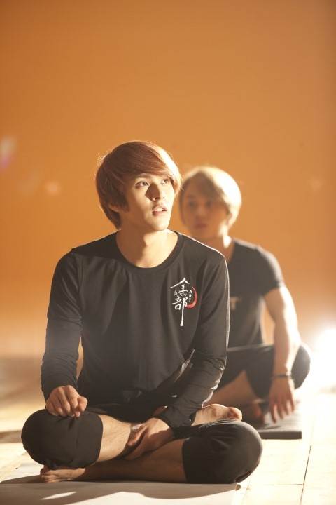 [PICS] [27.09.12] Dongwoon @ BodyArt Tumblr_mb094kI74n1qzjehuo1_500