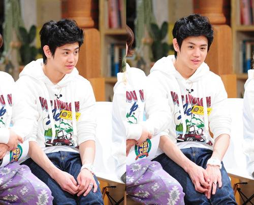 [PICS] [29.09.12] Yoseob @ Oh My School Era Tumblr_mb4ajchNO11qzjehuo1_500