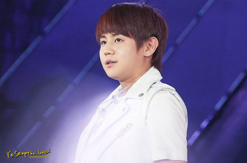 [PICS] [04.10.12] Yoseob @ Mnet Thailand Tumblr_mbgm458riv1r8h1ifo1_1280