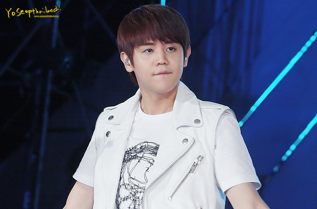 [PICS] [04.10.12] Yoseob @ Mnet Thailand Tumblr_mbgm4jvzA21r8h1ifo1_1280