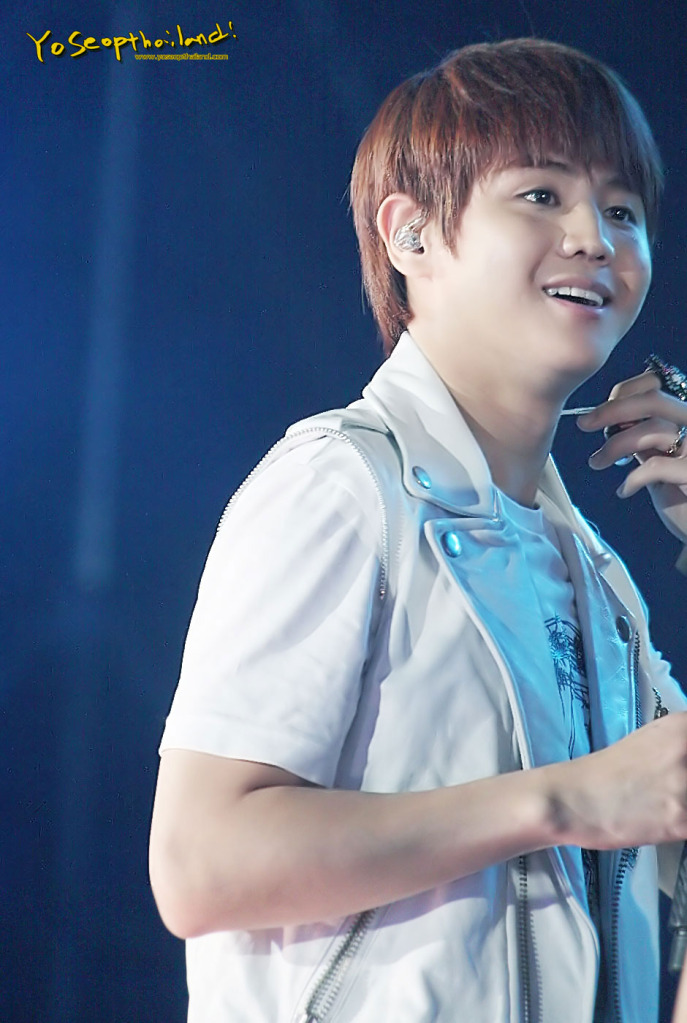 [PICS] [04.10.12] Yoseob @ Mnet Thailand Tumblr_mbgm50Jr2p1r8h1ifo1_1280