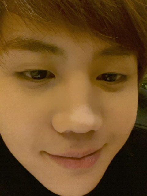 [SELCA] [13.10.12] Yoseob on PLAYB2ST Cafe Tumblr_mbt3d98tLS1qc4drwo1_r1_500