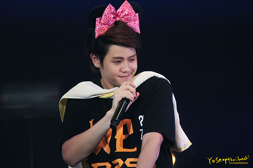 [TỔNG HỢP] [PICS] Yoseob @ ZEPP TOUR Tumblr_mbxxb1tIje1qzjehuo1_500