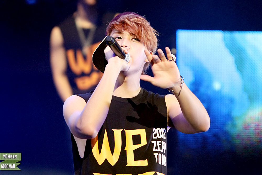 [PICS] [12.10.12] Dongwoon @ ZEPP TOUR Tumblr_mc1kmeAVCL1r8h1ifo1_1280