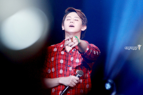 [TỔNG HỢP] [PICS] Yoseob @ ZEPP TOUR Tumblr_mcjygzQq5y1ry97tjo2_500