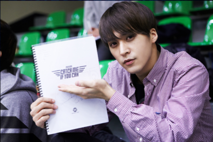 [PICS [27.11.12] Dongwoon @ Catch Me If You Can Practice Sketch Tumblr_me4tt0n7p81rn86lwo1_500