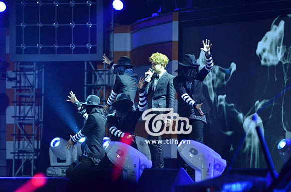 [PICS] [29.11.12] Yoseob @ KPOP Festival in Vietnam Tumblr_mea5w1vYKC1rn86lwo3_1280