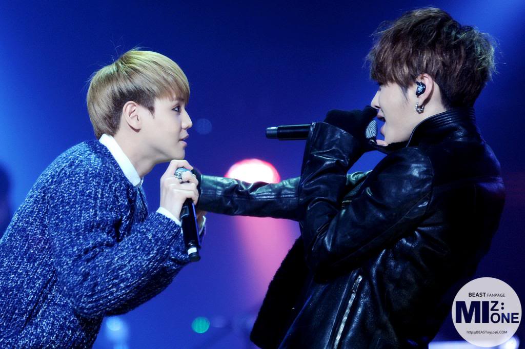 [PICS] [04.12.12] Junhyung @ At Sketchbook Yoo Heeyeol  Tumblr_mejnjoYyZh1r8h1ifo1_1280