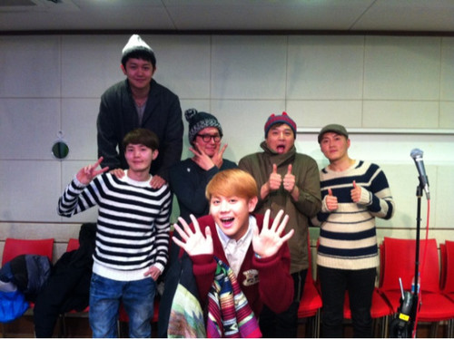 [PICS][06.12.12] Yoseob @ Shimshimtapa Radio Show Tumblr_memczbOcWK1qc4drwo1_500