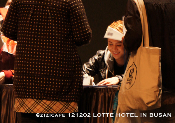 [PICS] [02.12.12] Yoseob @  Busan Lotte Hotel  Tumblr_mems2ikYgX1rq0dcro1_1280