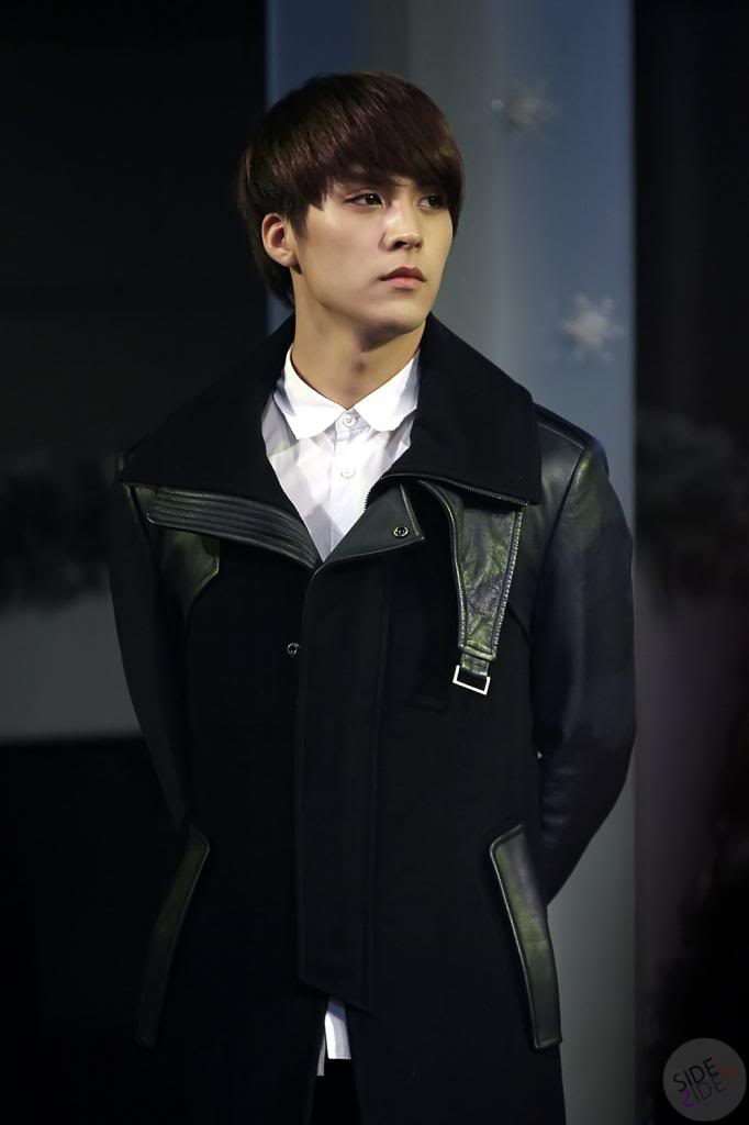 [PICS] [07.12.12] Dongwoon @ SBS New Year’s Eve Concert Tumblr_mep18q8cNC1ry97tjo1_1280