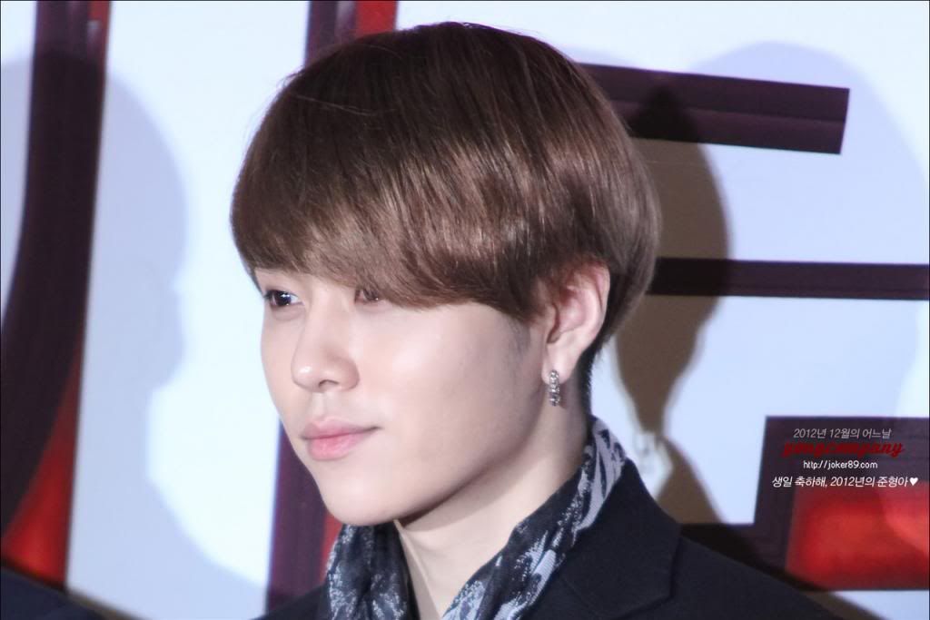 [PICS] [17.12.12] Junhyung @ Marrying The Mafia 5 VIP Screening   Tumblr_mf8jkqS0tU1r8h1ifo1_1280_zps84f28bd8