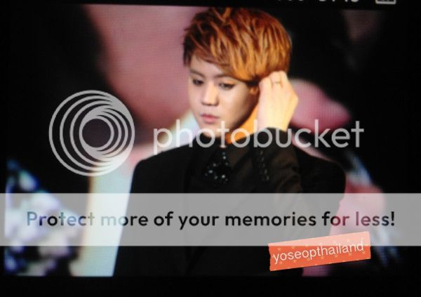 [PICS] [05.01.13] Yoseob @ AIA Kpop Concert Tumblr_mg6b4vBRXu1rjy0kxo1_1280_zps28ba0271