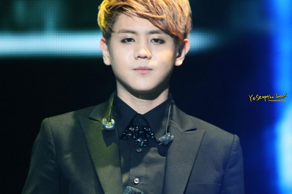 [PICS] [05.01.13] Yoseob @ AIA Kpop Concert Tumblr_mg7jykfIv91r8h1ifo1_1280_zps7fba29bc