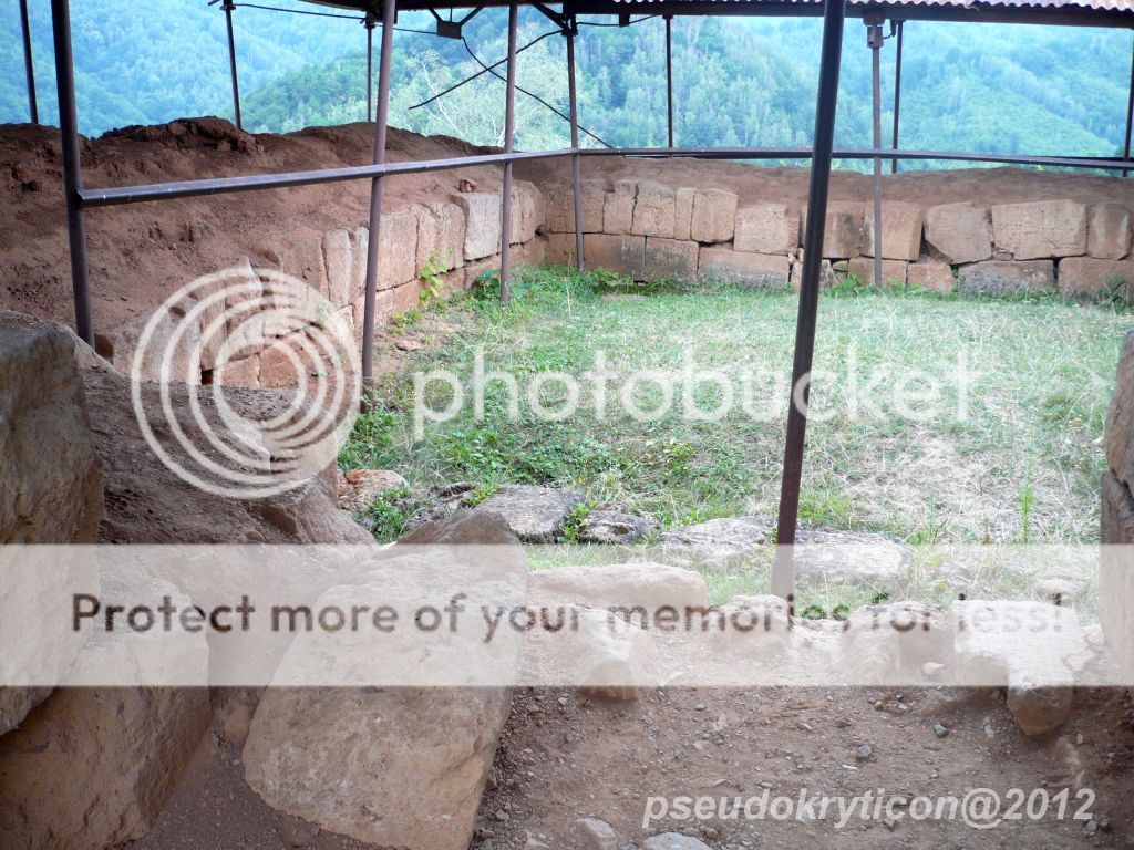 CETATEA DACICA de la COSTESTI (HD) - CETATUIA 20120731-22-CetateaCostesti-046