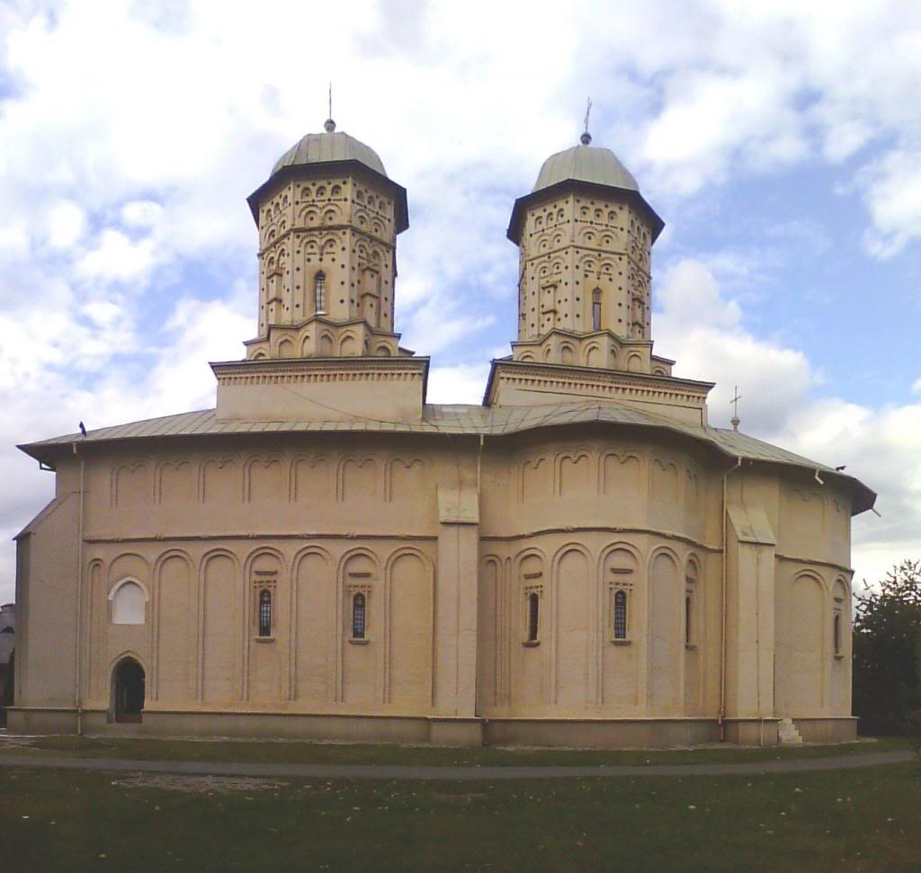 Manastirea STELEA Targoviste MStelea-Targoviste-20130921-018_zps691032c9