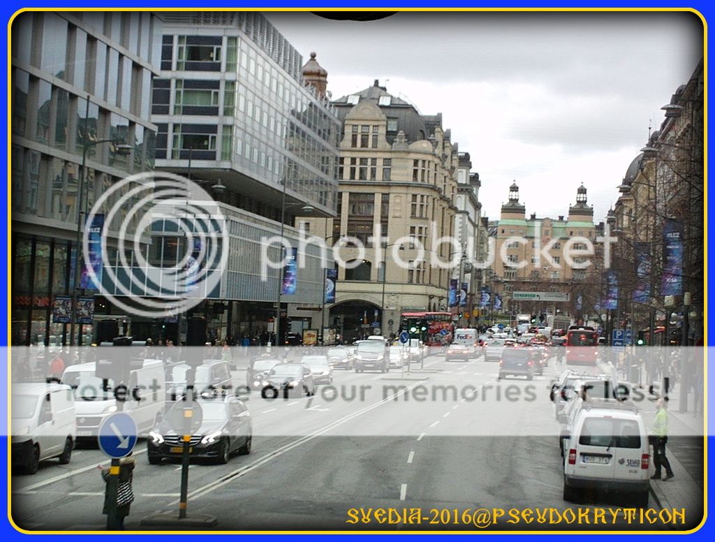SUEDIA - Stockholm - Pagina 2 2016042718-Hop%20On%20Hop%20Off%20-004_zpsncaxfzxn
