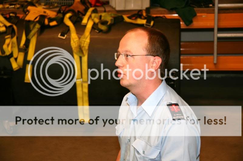 Oefening ambulancedienst Antwerpen-haven en RED-TEAM brandweer Noordzeeterminal Kaai 913 + Veel foto's IMG_6055