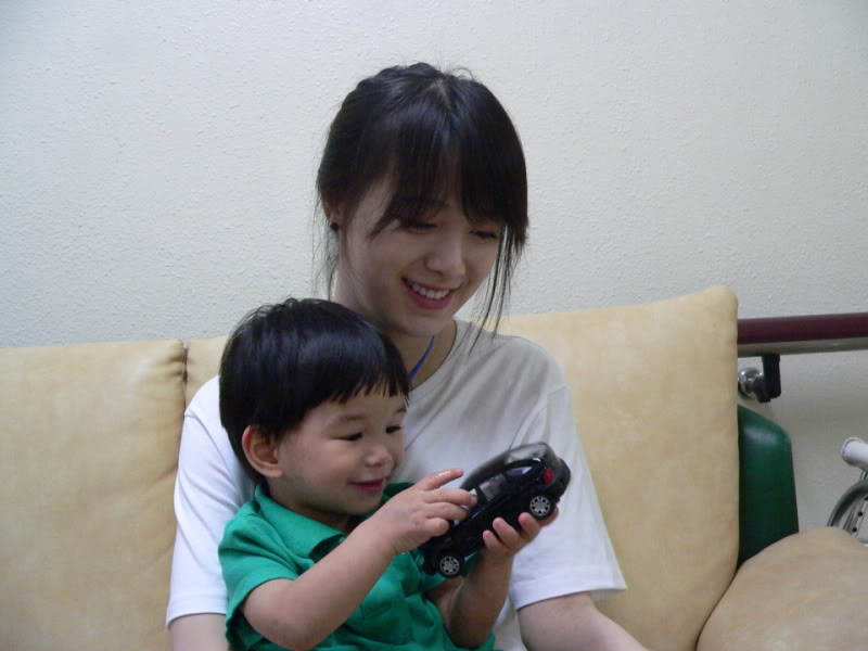 [Pics] Goo Hye Sun làm từ thiện 04c97e0dea6438401f24d67