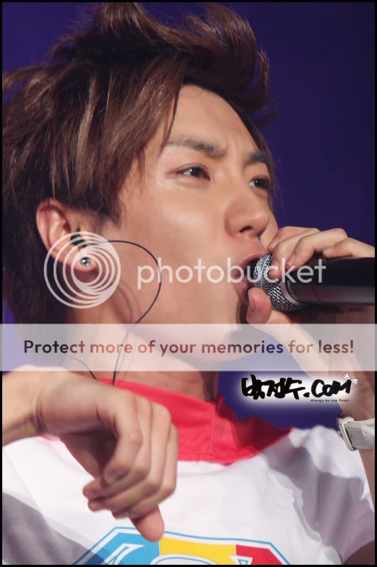 [Pics] SUPER SHOW II Conferrence Ssii090717eeteuk13